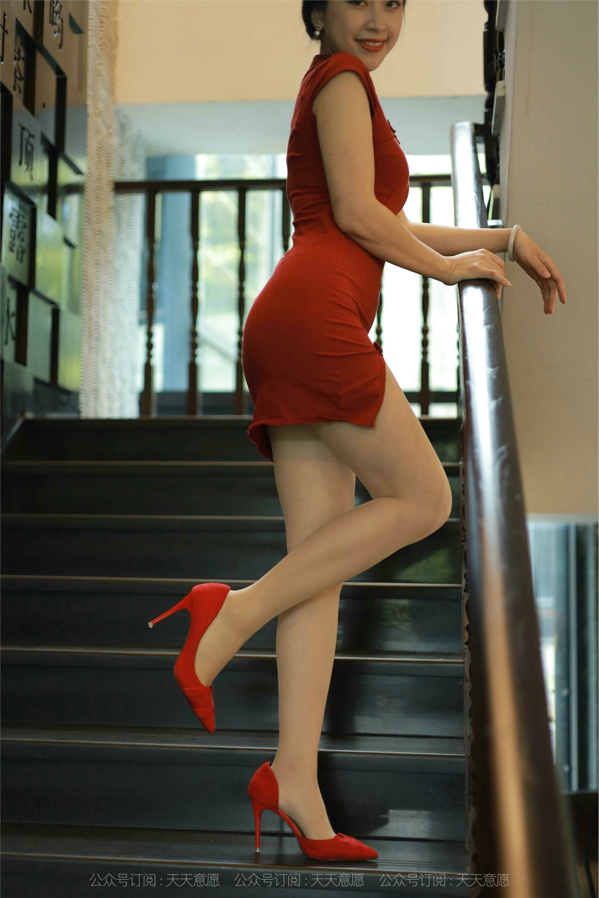 IESS异思趣向  2021.10.15 丝享家948：小婕《红色旗袍》